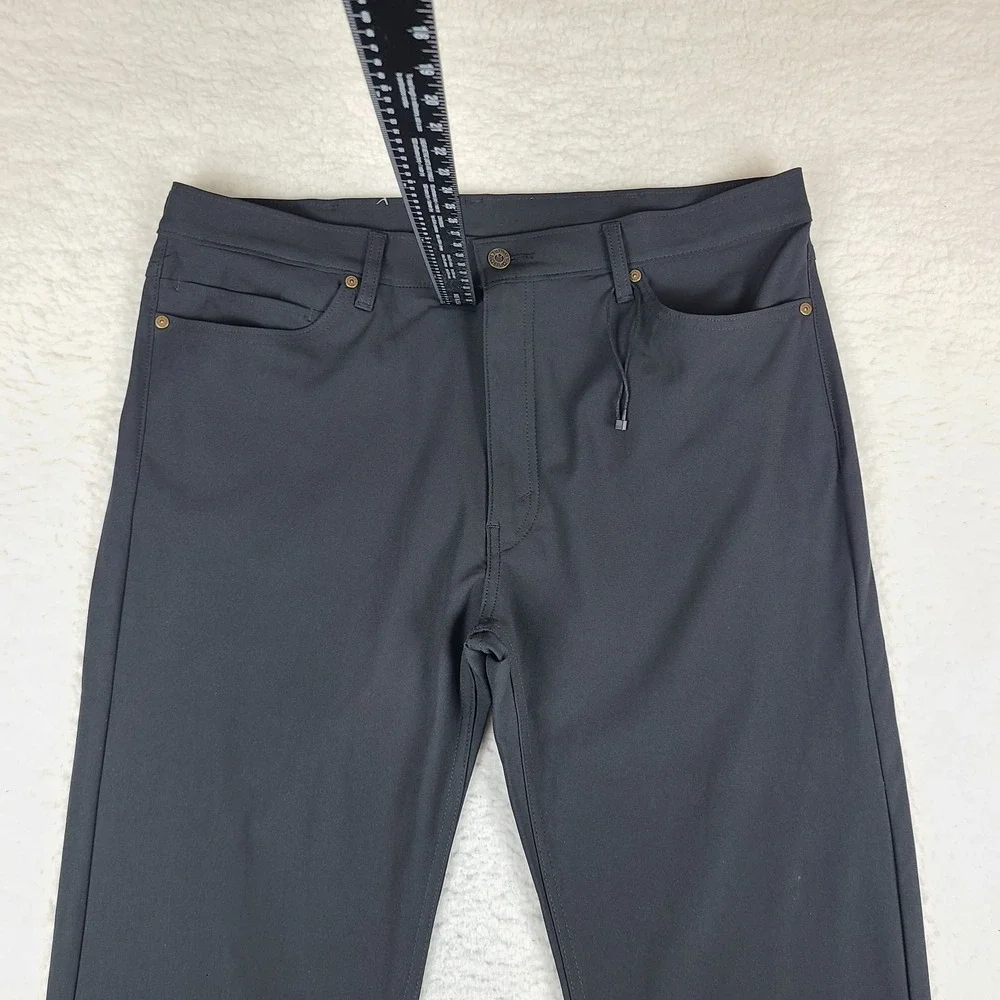 Levi's 511 Pants Mens 38x32 Black‎ Engineered For Movement Performance Tech Golf